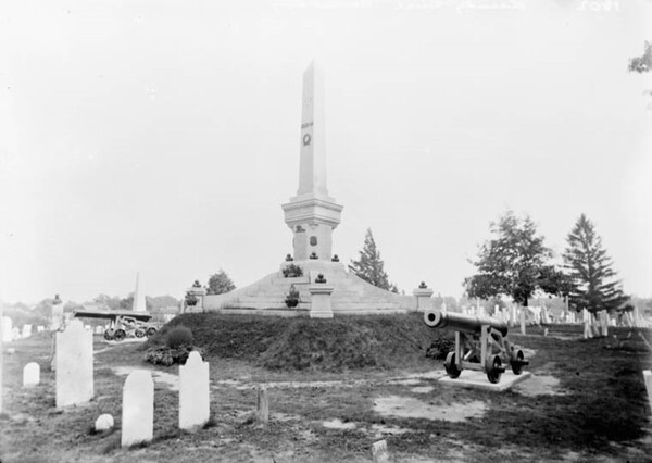 Monument to soldiers, Lundy Lane, 1911
